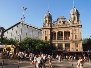 prendre le train pour voyager dans l'Europe de l'Est