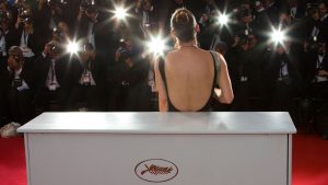 actress-emmanuelle-bercot-best-actress-award-winner-for-her-role-in-the-film-mon-roi-poses-during-a-photocall-after-the-closing-ceremony-of-the-68th-cannes-film-festival-in-cannes_5508823