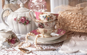 Jolies tasses en porcelaine, service à thé